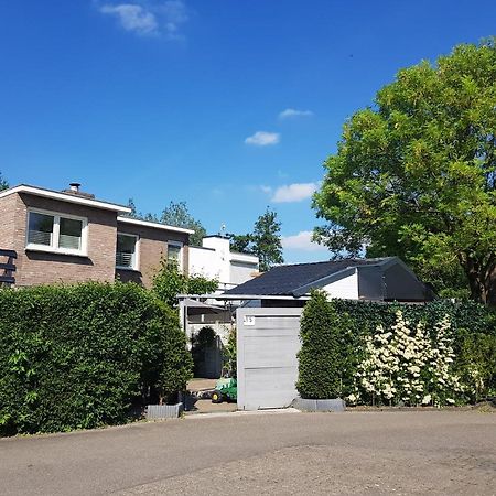 Thuis op Flakkee Ooltgensplaat Buitenkant foto